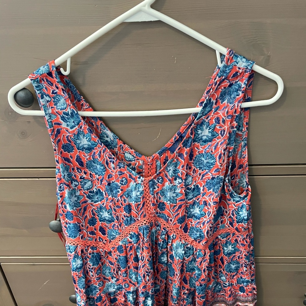 Red and blue pattern tank top! Baby doll style